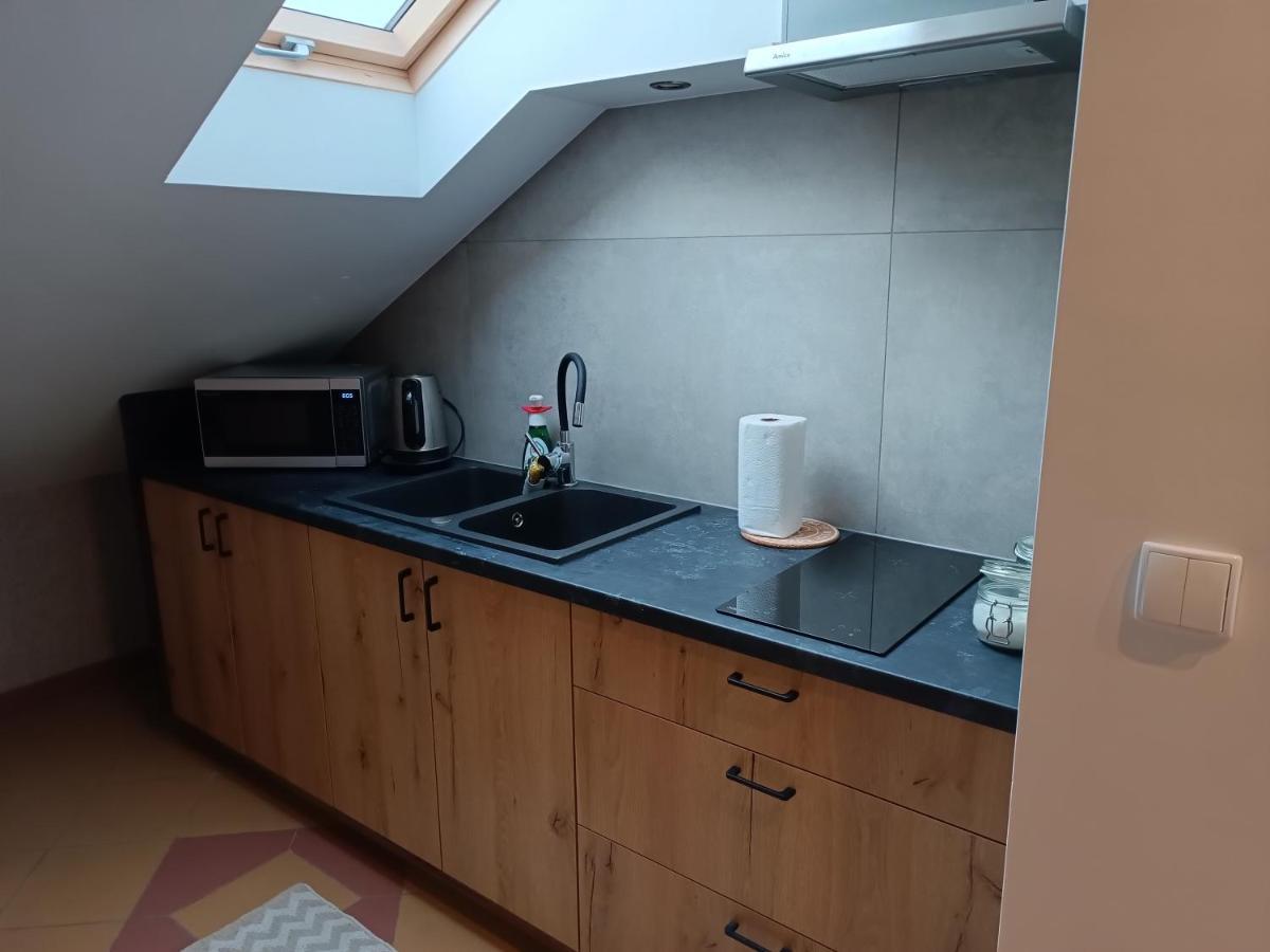Restauracja Rozmarzyn Ξενοδοχείο Ostrzeszów Εξωτερικό φωτογραφία